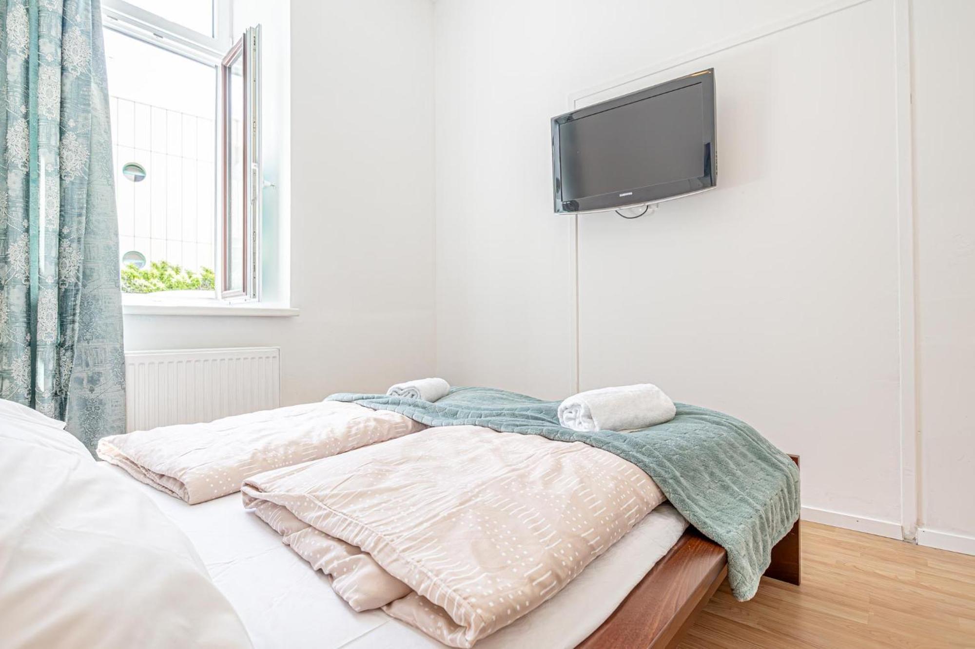 Loevly Shared 6Br With Garden Near Danube & Millenium City Вена Экстерьер фото