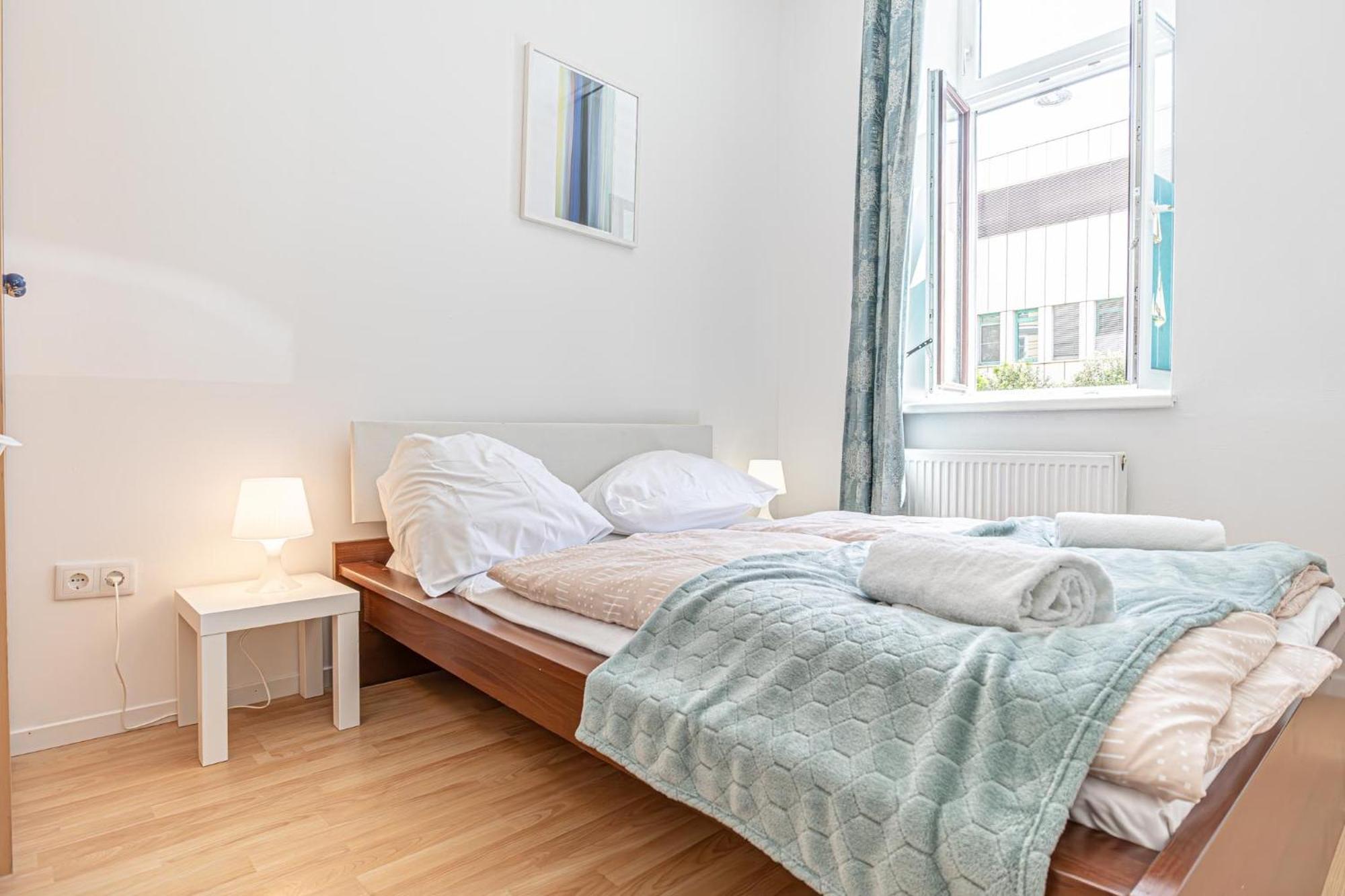 Loevly Shared 6Br With Garden Near Danube & Millenium City Вена Экстерьер фото