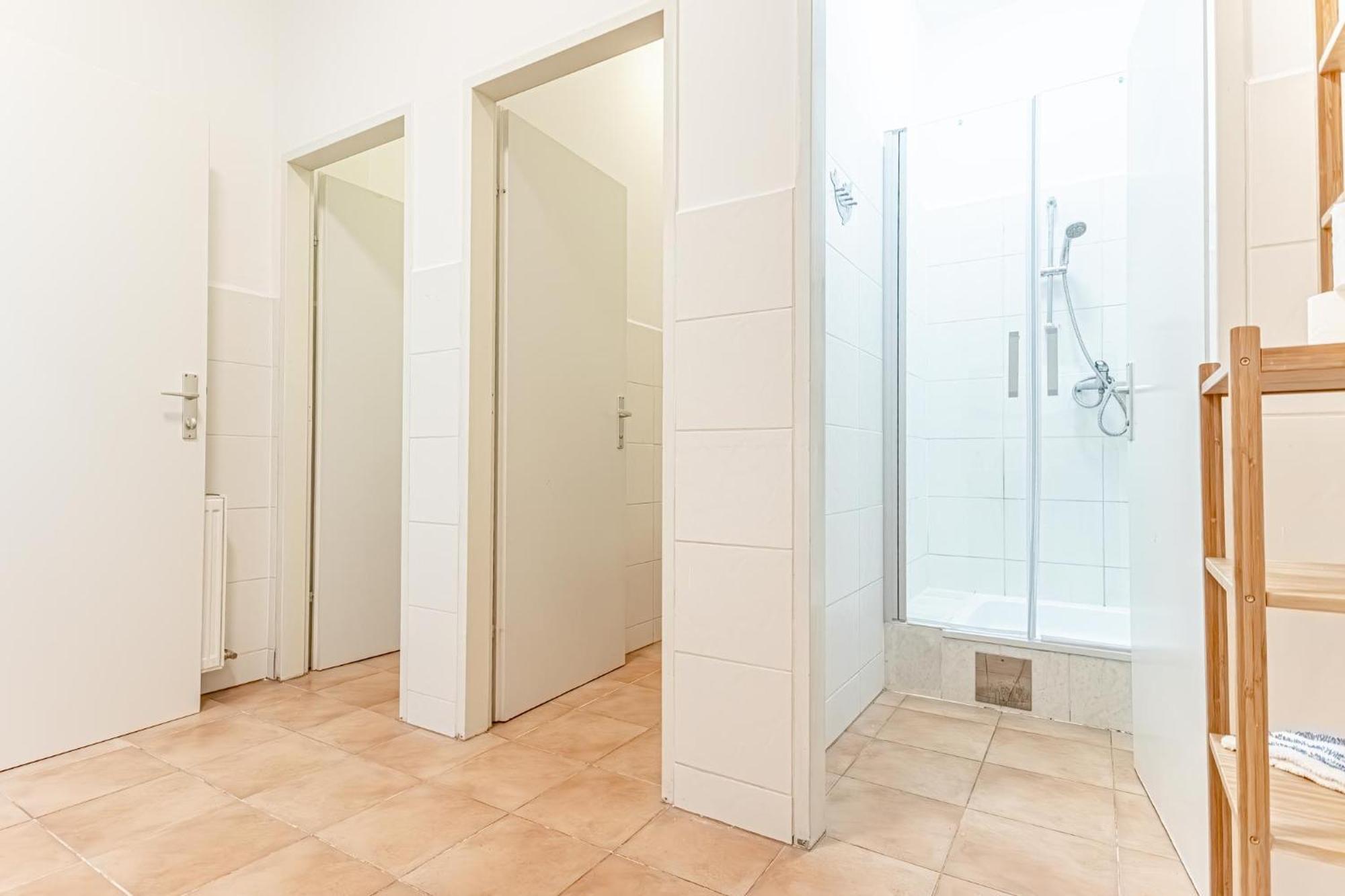 Loevly Shared 6Br With Garden Near Danube & Millenium City Вена Экстерьер фото