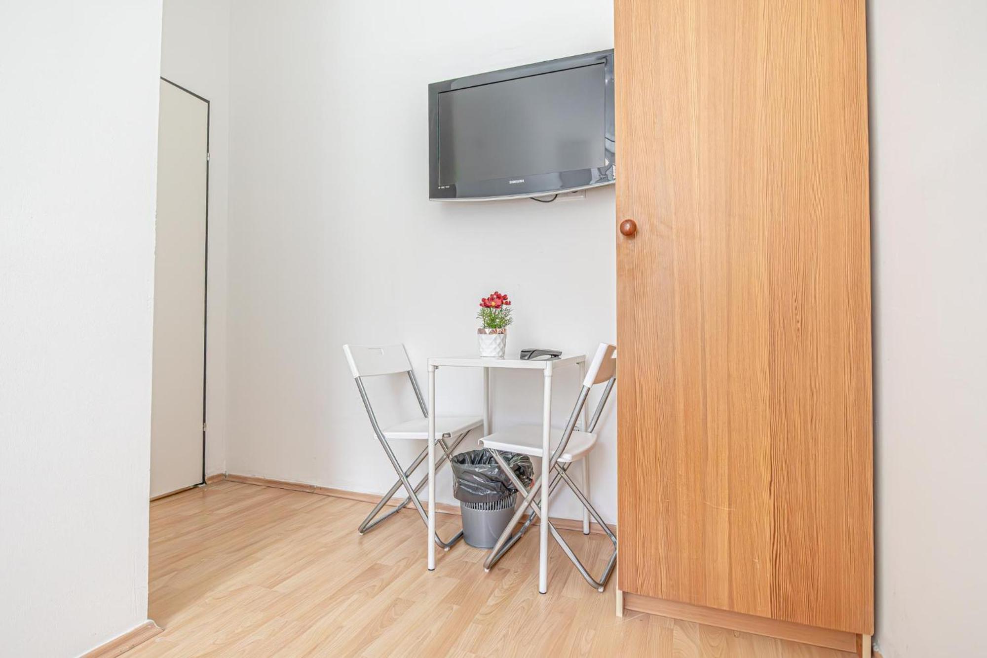Loevly Shared 6Br With Garden Near Danube & Millenium City Вена Экстерьер фото