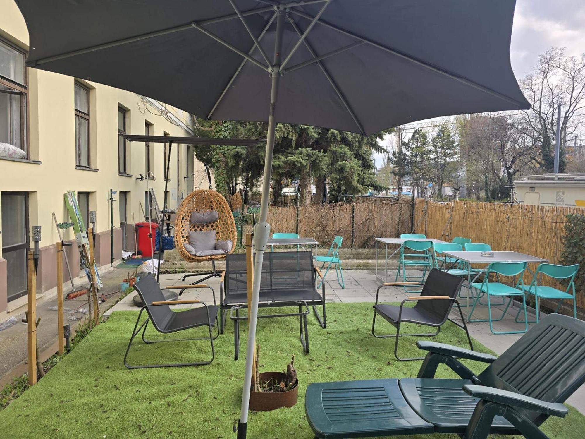 Loevly Shared 6Br With Garden Near Danube & Millenium City Вена Экстерьер фото